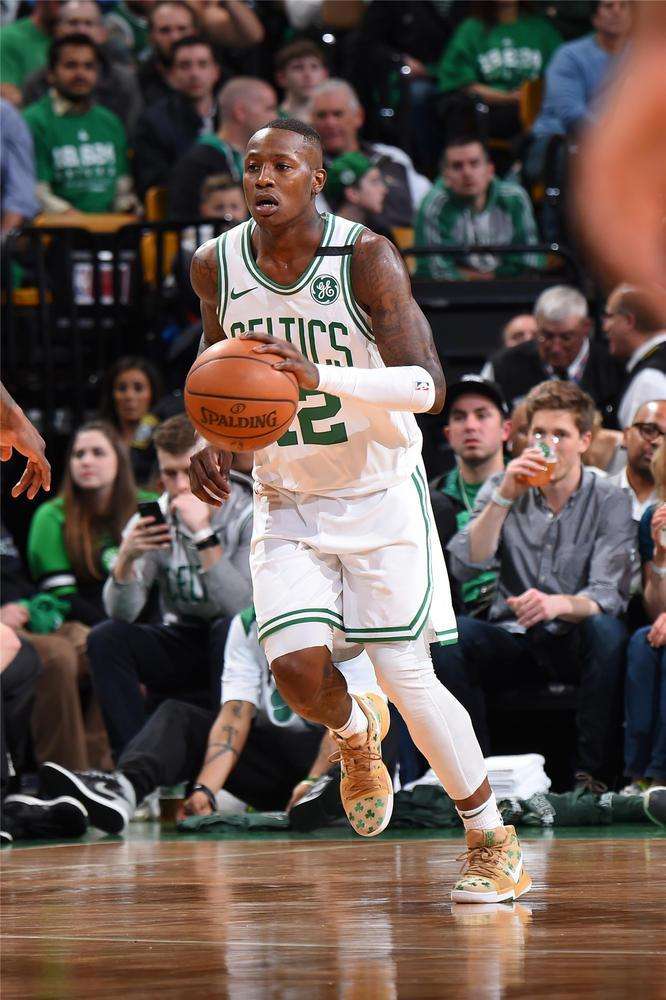 队在保级路 队在保级路