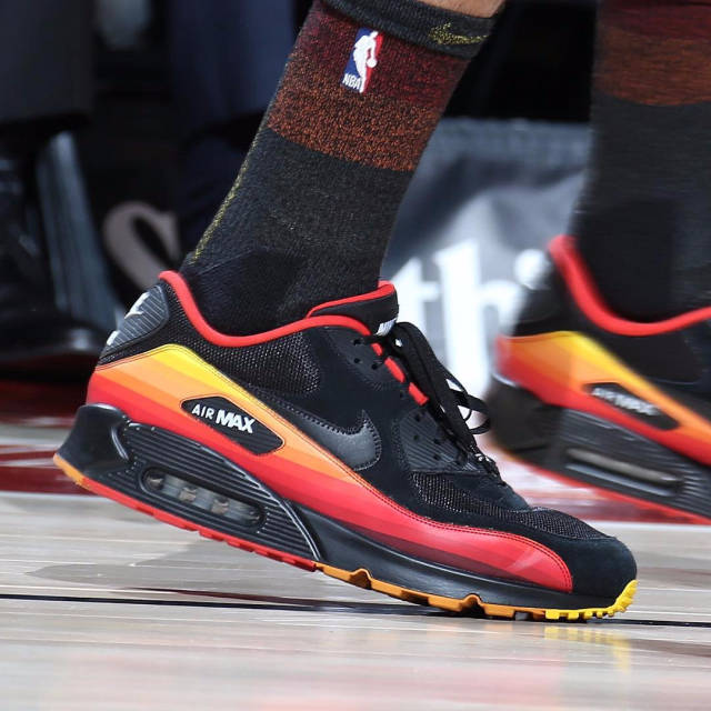 像杨瀚森这 像杨瀚森这