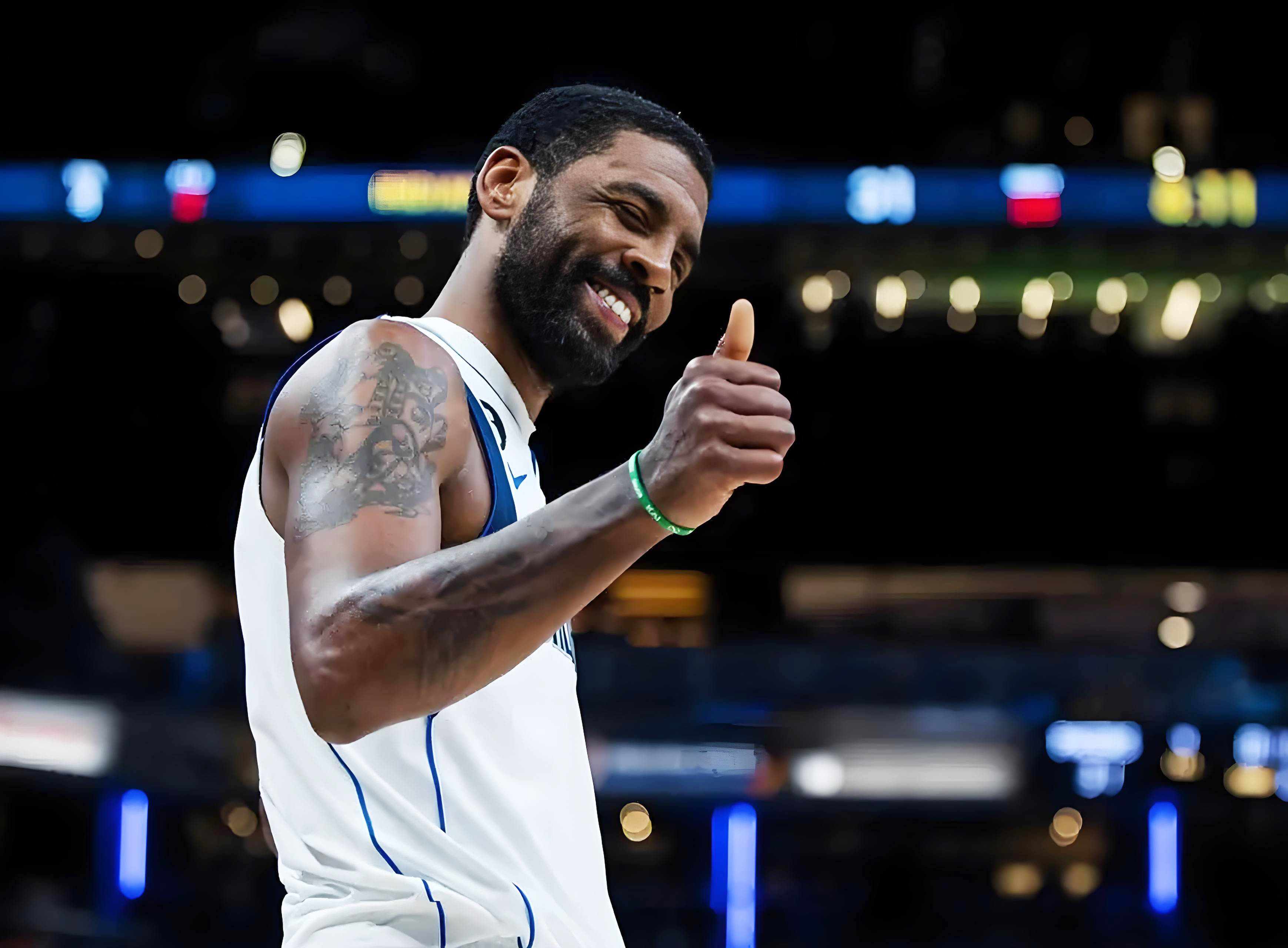 更衣室站队 更衣室站队